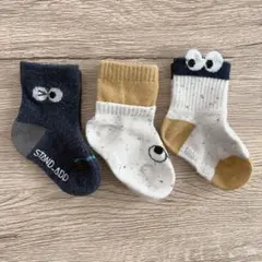 バースデイ★ベビー靴下 3足セット 目玉デザイン　9〜13cm つぶつぶ柄