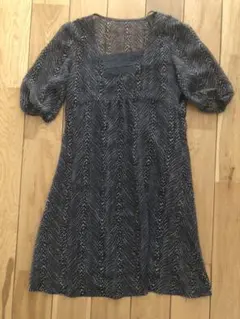 K.T キヨコタカセ　変則ドットUネック膝上ワンピース　グレー