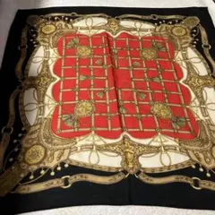 装飾的なシルク風スカーフ 赤黒金