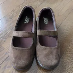 SKECHERS GOGA MAX ブラウン マリージェーンシューズ