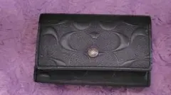 中古品　COACH　キーケース　ブラックレザーのサムネイル