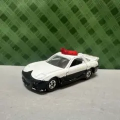 【訳あり激安品】　匿名配送　トミカNo.117 マツダRX-7 パトロールカー
