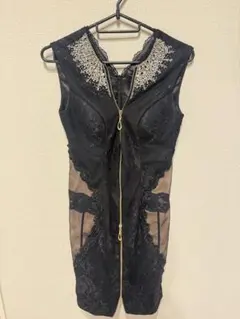 Glossy タイトフィットドレス 黒 レース