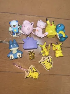 ポケモンまとめ売り 平成レトロ ピカチュウ ガチャフィギュアストラップ