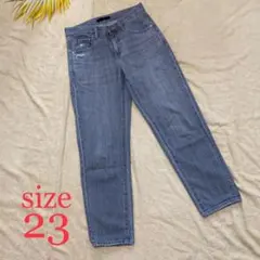 【ユニクロ】デニム ジーンズ スキニー テーパード カジュアル シンプル 美脚