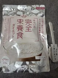 タマチャンショップ　みらいの完全栄養食 378g スプーン付き　ストロベリー味