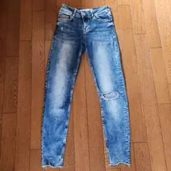 Bershka デニム　サイズ32　ウルトラスキニー