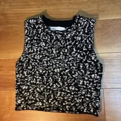 ZARA ノースリーブトップス 黒・白
