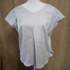 ライトグレー Vネック Tシャツ 半袖のサムネイル