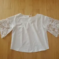 flower レース袖 ホワイト トップスのサムネイル