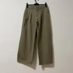 GU チノバレルレッグタックパンツ　サイズM