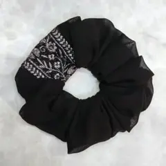 9041. ハンドメイドシュシュ