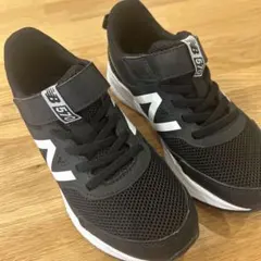 ニューバランス　スニーカー　19