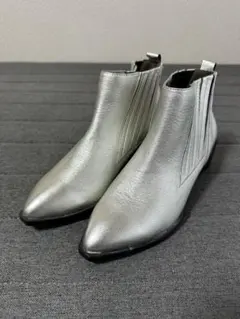 美品　UNITED NUDE シルバー ショートブーツ ポインテッドトゥ　レザー