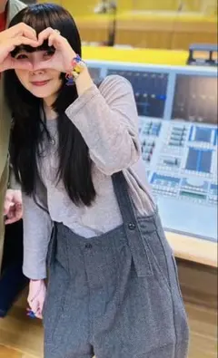 aiko着 ヘリンボーン サスペンダー付きパンツ BEAMS ビームスのサムネイル