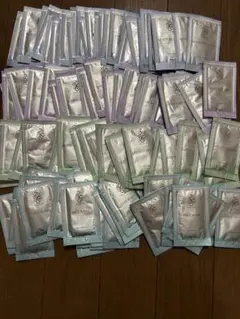 POLA カラハリスキンケアサンプルセット 100点のサムネイル