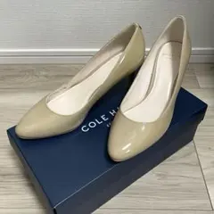 ☆未使用☆コールハーン COLE HAAN エナメルパンプス 防水 ベージュ系