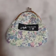 Item thumbnail for item c5b1764b-16ee-4536-8d48-24819b382fa7