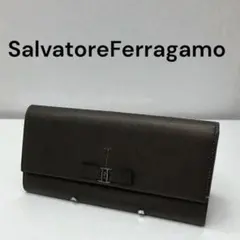 Salvatore Ferragamo 長財布 グレー系のサムネイル
