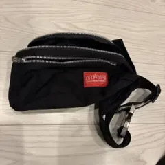 Manhattan Portage ブラック ボディバッグ