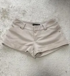 CECIL McBEE ショートパンツ ベージュのサムネイル