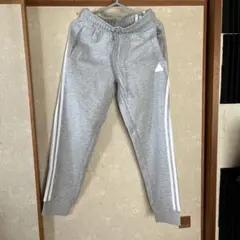 アディダス　スウェット