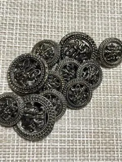 レトロ　シルバーボタン　パーツ