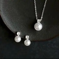 パール　ネックレス　ピアス　2点セット　まとめ売り　アクセサリー　ジルコニア