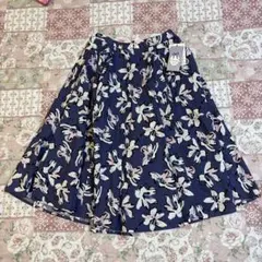 新品未使用 タグ付 トッコクローゼット パープル 花柄 フラワー フレアスカート
