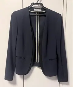 BEIGE. ベイジ　ノーカラージャケットのサムネイル