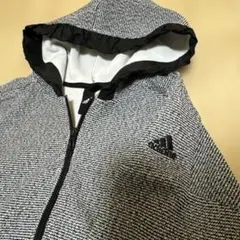 adidas フード付きパーカー グレー/ブラック