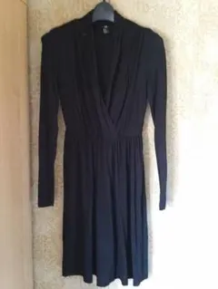 H&M　ブラック　ワンピース