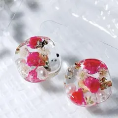 レジンピアス　ピンク　ドライフラワー　パール　ハンドメイド【匿名配送】