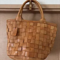 Paquet✨ レザートートバッグ 編み込みトート - メルカリ