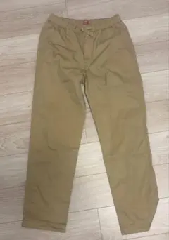Levi's ベージュ チノパン デニム　イージーパンツ