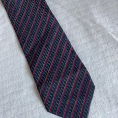 Yves Saint Laurent ネクタイ YSLロゴ ストライプ