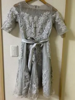レースドレス　グレー レース刺繍 Aラインドレス 半袖