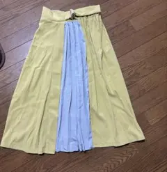 イエローと水色のフレアスカート Mサイズ