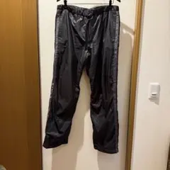 UNIQLO ナイロンパンツ　ブラック　裏フリース L