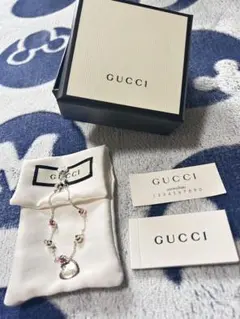 GUCCI ハート型キーホルダー クリスタル付き - メルカリ