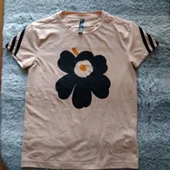 花柄デザイン 半袖Tシャツ