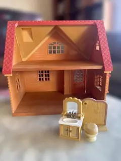 シルバニアファミリー ハウスと赤いミニカー