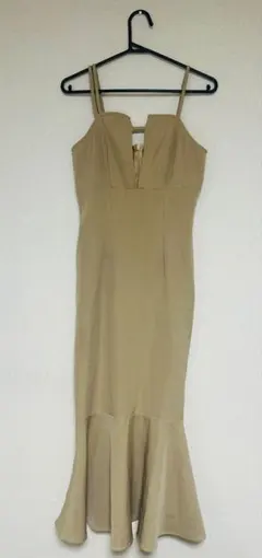 キャミワンピース ベージュ マーメイドスカート