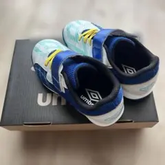 UMBRO サッカーシューズ キッズ用　17.0のサムネイル