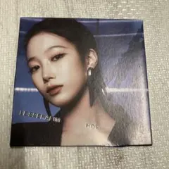 LE SSERAFIM HOT アルバム