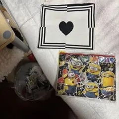 ミニオンズ ポーチ 約20cm x 15cm ハートの小物入れ