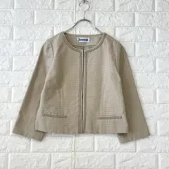 ホコモモラ【42】薄茶系 ノーカラージャケット 七分袖 裏地あり レーステープのサムネイル