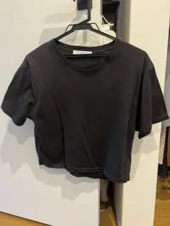 エトレトウキョウ ETRE 半袖Tシャツ カットソー ブラック クロップド丈のサムネイル