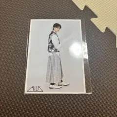 M!LK 山中柔太朗 topazソロジャケット サイン - メルカリ