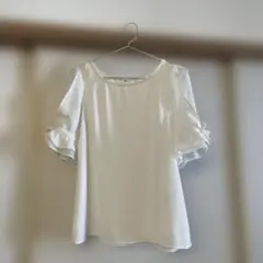 ホワイト 半袖ブラウス リボン袖